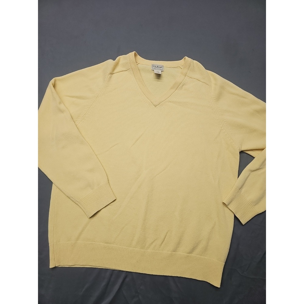 LL Bean "Mens Size Large" 100% Lambswool V-Neck Sweater Long Sleeve